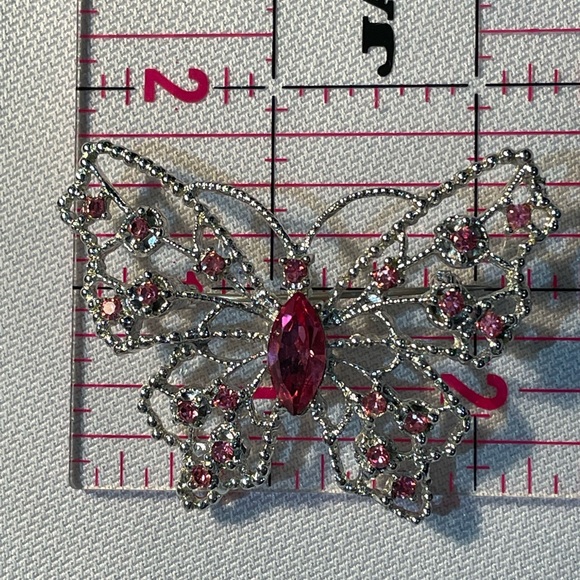 Butterfly w/Magenta Rhinestones - Picture 2 of 5